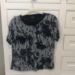 Benjamin Jay Small blue and white top